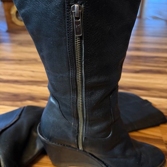 Frye Paige Wedge Black Leather Knee-high Boots Size 8.5M - Picture 2 of 6